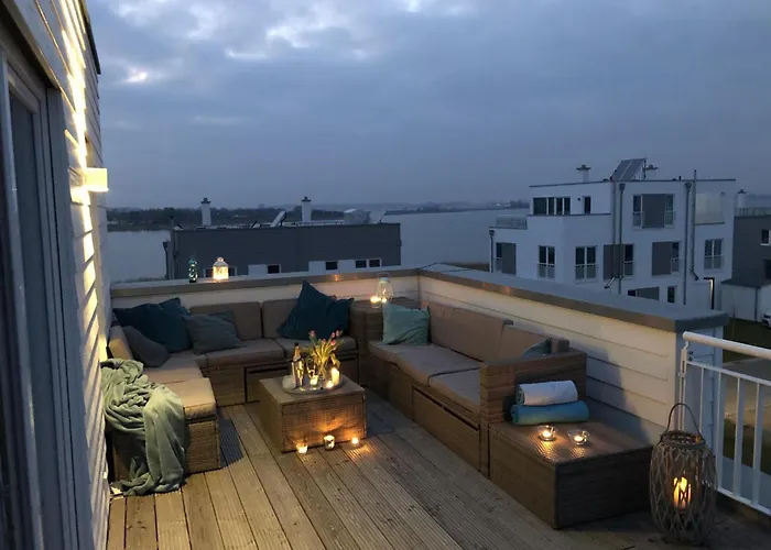 Schleivilla Hafenmeister by Seeblick Ferien ORO, Wasserbett, Billardtisch,Kamin,Sauna
